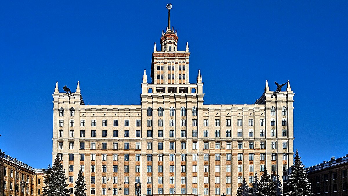 Модель угроз для образовательной организации в Нижневартовске: школы, колледжи, вузы